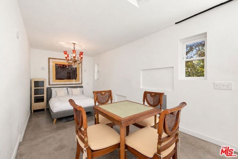 Tiny photo for 8941 Rosewood Avenue, Los Angeles, CA 90048 (MLS # 26103058)