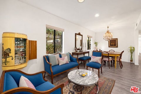 Tiny photo for 8941 Rosewood Avenue, Los Angeles, CA 90048 (MLS # 26103058)