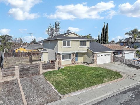 Photo of 912 912 Rhine Way Way, Oakley, CA 94561 (MLS # 41123889)