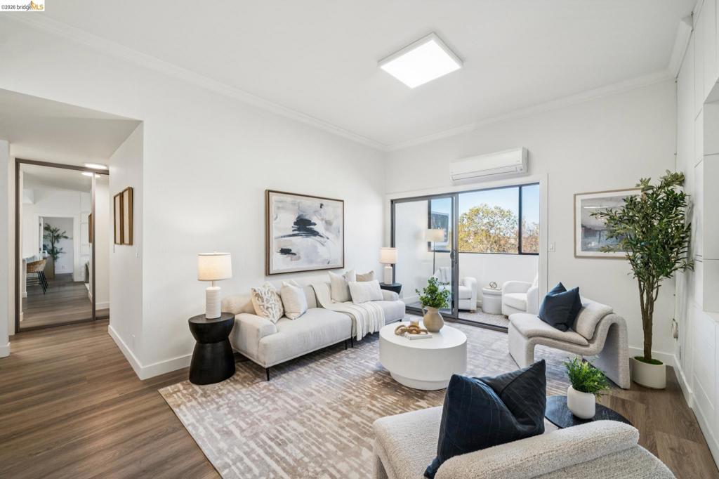 288 Whitmore 402B
