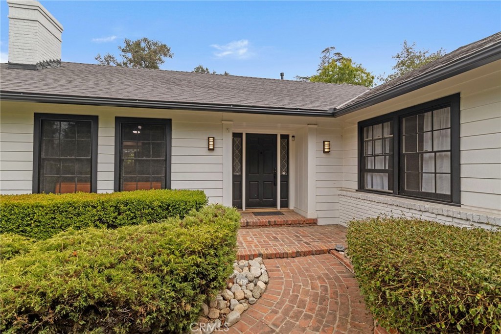 425 E. Baseline Rd