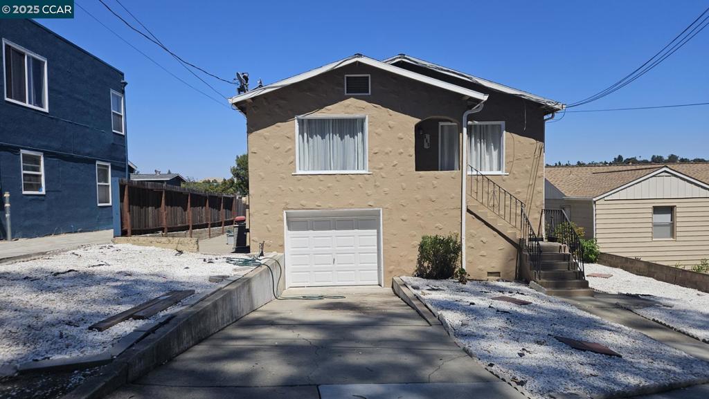 This property offers the perfect blend of comfort, style, and functionality. Featuring 5 bedrooms and 2 bathrooms, 2 separate kitchens and backyards with the possibility of being made into a duplex. There’s plenty of room for everyone! Located near parks, schools, and easy freeway access this home is ideal for commuters. Don’t miss your chance to make this Rodeo gem your own! Open House Sun. July 20th 2-4pm