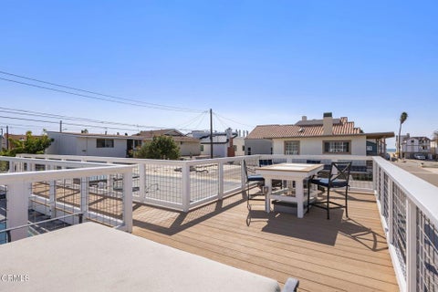 Tiny photo for 128 Pasadena Avenue, Oxnard, CA 93035 (MLS # V1-39389)