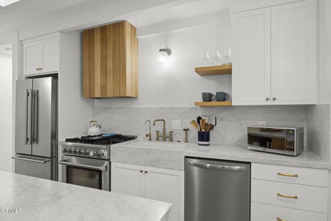 Tiny photo for 128 Pasadena Avenue, Oxnard, CA 93035 (MLS # V1-39389)