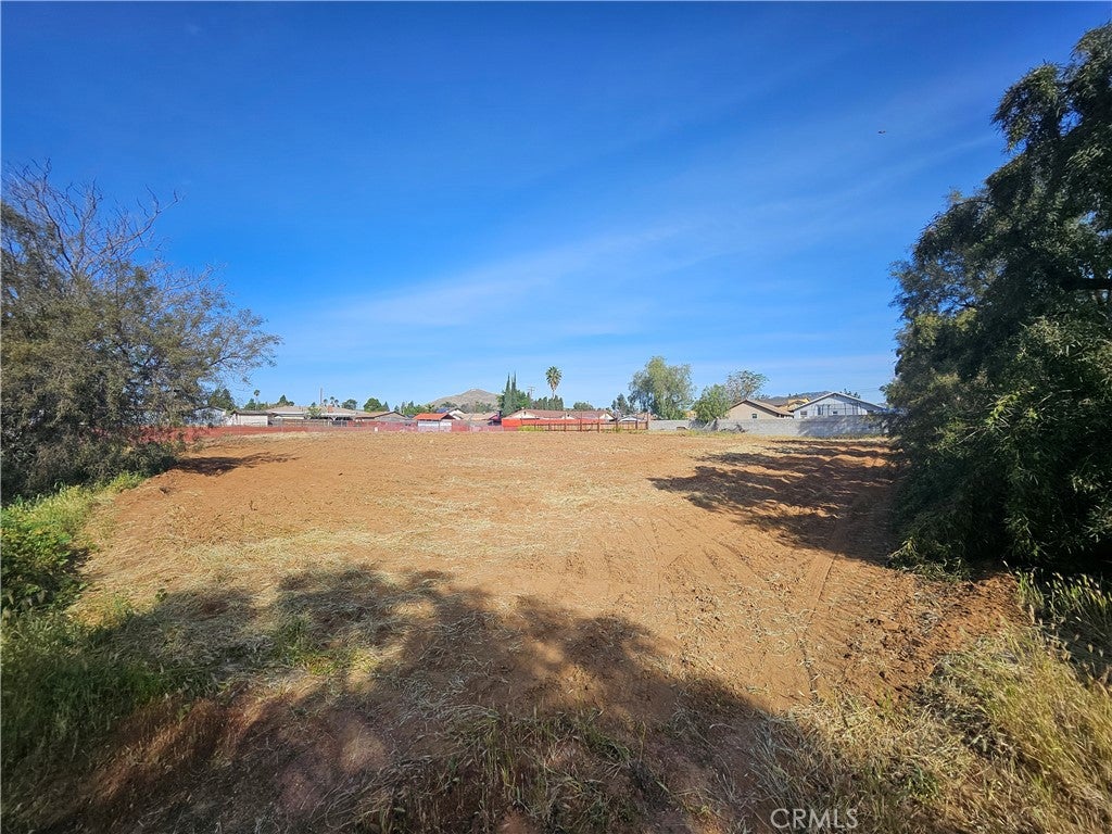 24208 Dracaea Avenue