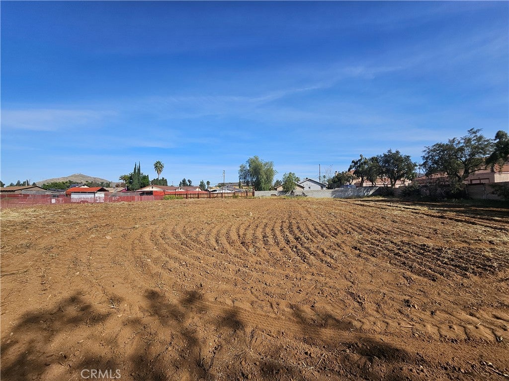 24208 Dracaea Avenue