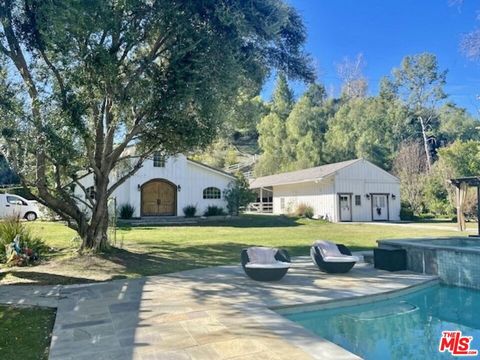 Photo of 24024 Long Valley Road, Hidden Hills, CA 91302 (MLS # 26722301)