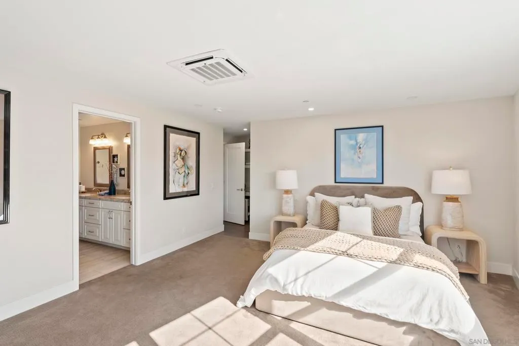 La Jolla, California 92037, United States, 3 Bedrooms Bedrooms, ,5 BathroomsBathrooms,Residential,Active,241584