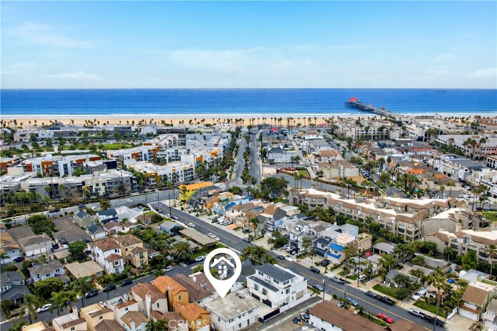 Photo of 207 Baltimore Avenue, Huntington Beach, CA 92648 (MLS # OC26069767)