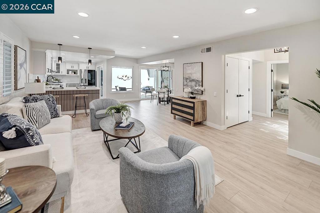 1517 Oakmont Dr 1