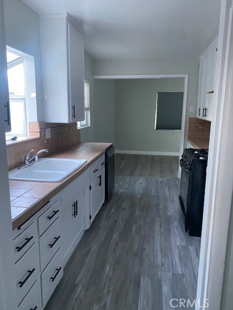 Properties 3 10406 Orion Avenue