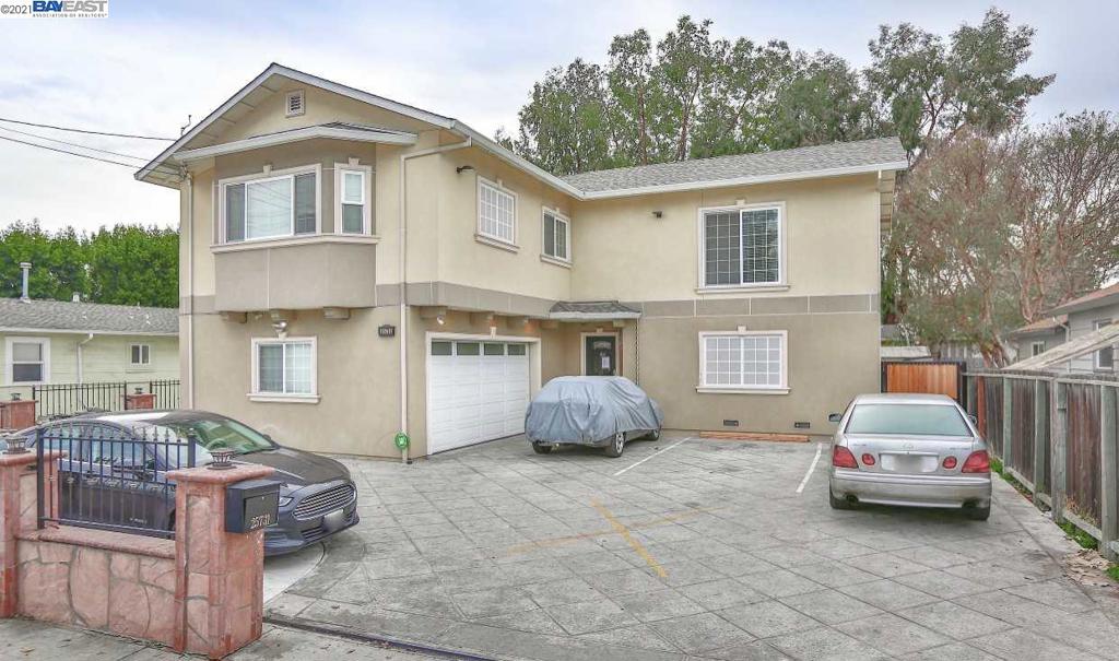 JACKSON TRIANGLE - Residential