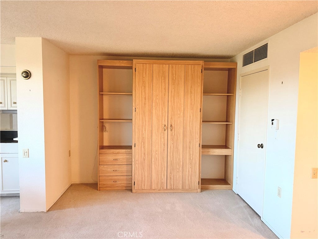 24055 Paseo Del Lago