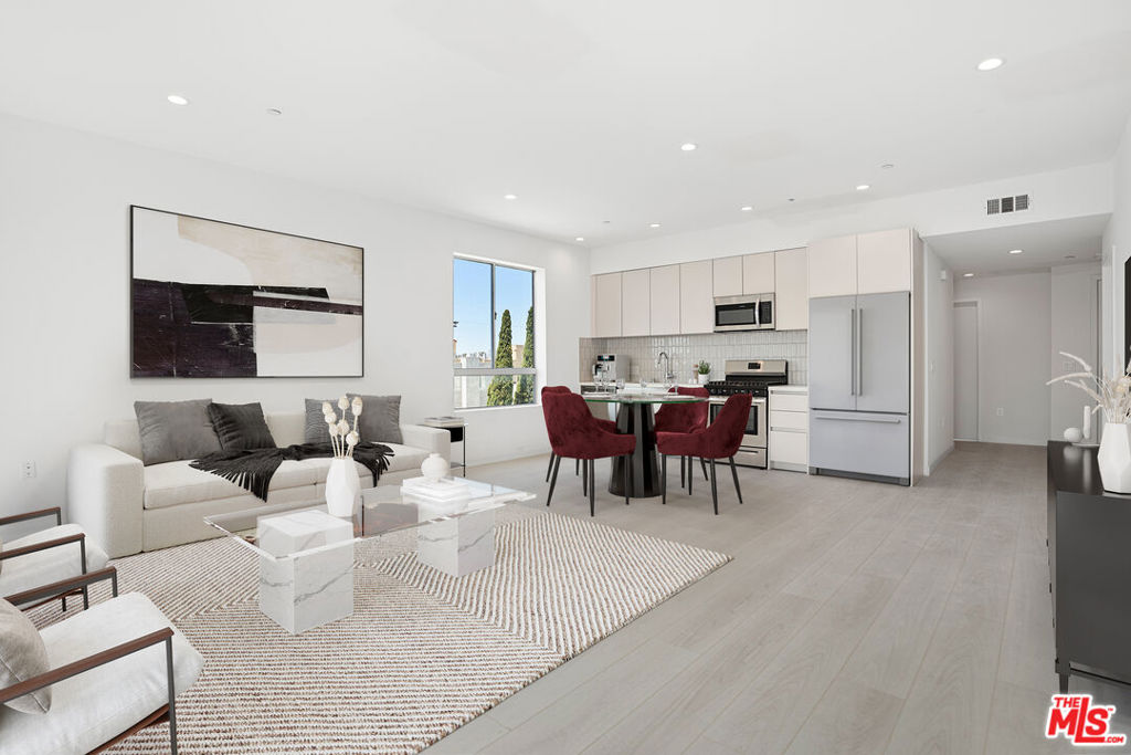 11727 Kiowa Avenue, a Brand New complex by Nayssan Properties, completed in 2024 in an amazing location of Brentwood! The most convenient location in Brentwood located extremely close to San Vicente Blvd. allowing walking distance to all Brentwood has to offer. Live in this bold and unique contemporary building with beautiful and modern STUDIO FRONT FACING apartment in an amazing location. AMAZING LIGHT AND GREAT VIEWS! Spacious apartments with open floor plans with high ceilings and LARGE porch. Large bedrooms with plenty of closet space! Stainless steel appliances, luxury finishes, custom tile and marble, and in unit washer/dryer! Parking space included. Walking distance to famous San Vicente Blvd. where you can enjoy the great restaurants, bars, nightlife, Whole foods, Farmers Market, etc. Walking distance to Barrington Park. Huge furnished roof top deck where tenants can relax during the day, enjoy the sunset with unobstructed 360 degree views of the City, Mountains, and Pacific Ocean. SEE REMARKS FOR SHOWING INSTRUCTIONS.