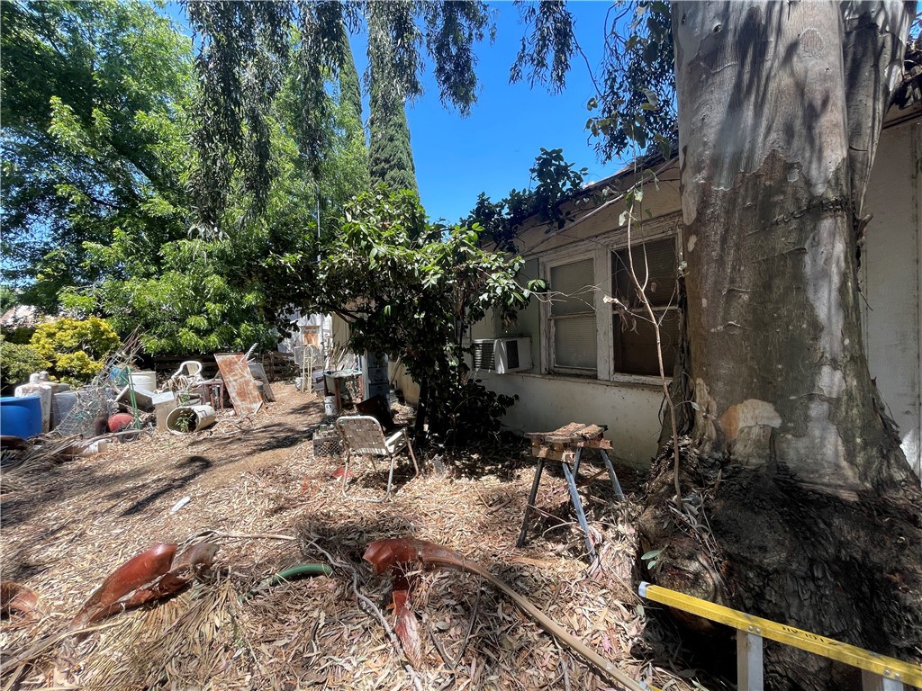 2547 Venice Avenue