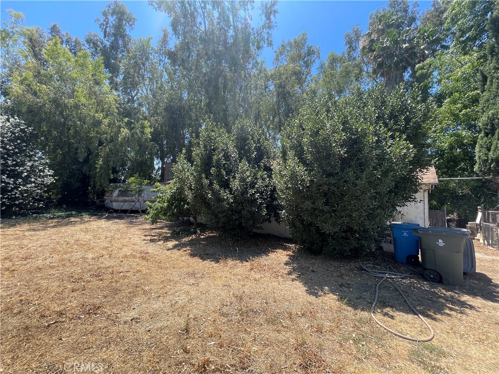 2547 Venice Avenue