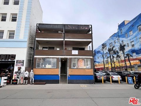 407 Ocean Front Walk Venice CA 90291