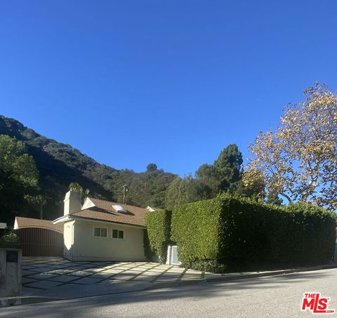 Photo of 1617 Roscomare Road, Los Angeles, CA 90077 (MLS # 26643041)