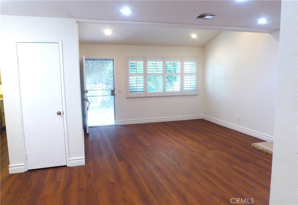 900 W Sierra Madre Avenue 184
