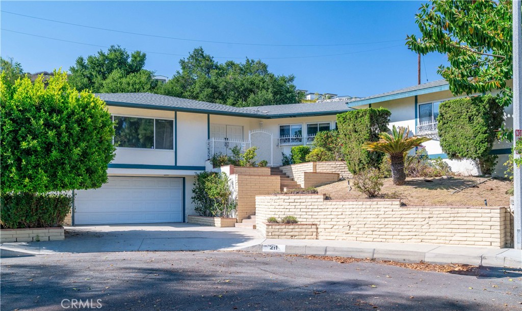 A beautiful family home with view resides on a nice and quiet cul-de-sac. Central A/C. High ceiling living room with fireplace and bar. Big study room (or den) has closet, can be used as 4th bedroom or an office. Sparkling pool. Attached 2 car garage with a storage room. Bright and airy.