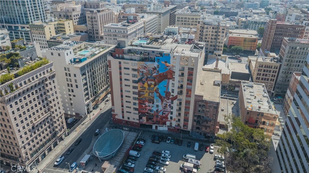 312 W 5th Street 304
