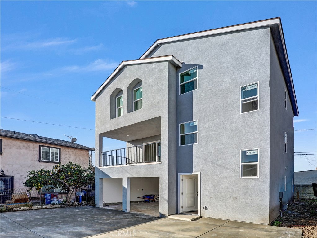 1231 S Rowan Avenue