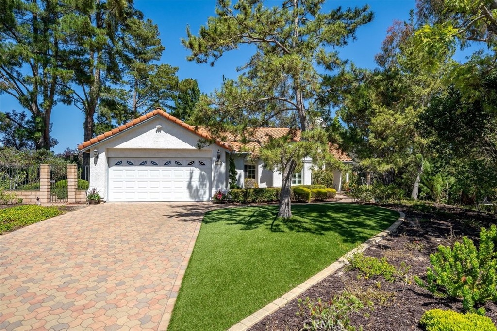 640 Black Ridge Lane