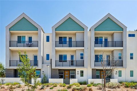 Photo of 275 Sash, Irvine, CA 92618 (MLS # OC26135963)