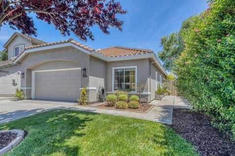 Photo of 18209 Stonegate Court, Salinas, CA 93908 (MLS # ML82048998)
