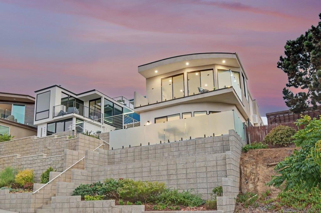 4549 Newport Ave AVE, San Diego CA 92107