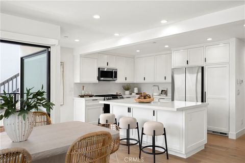 Tiny photo for 246 Fairview Street, Laguna Beach, CA 92651 (MLS # NP26032309)