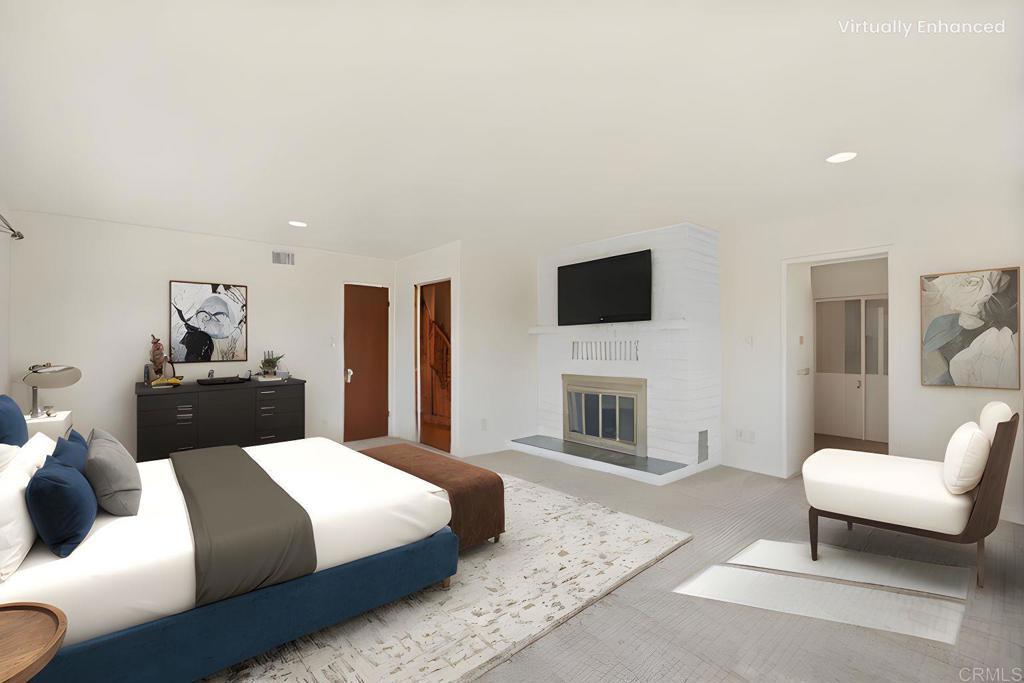 5884 Redondo Dr
