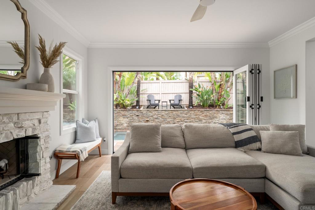 1813 Windriver Street