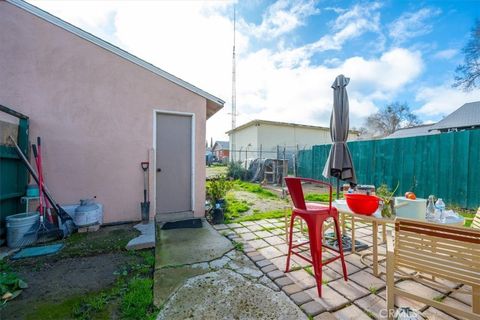 Tiny photo for 346 12th St, San Miguel, CA 93451 (MLS # NS26006970)