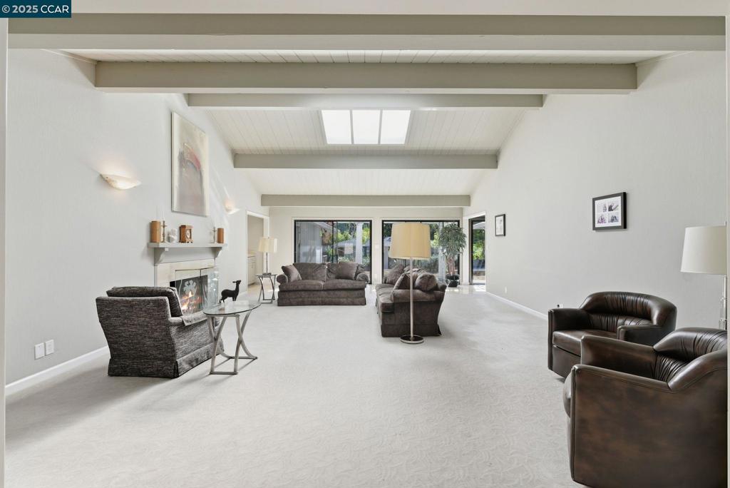 HAPPY VALLEY - Residential
