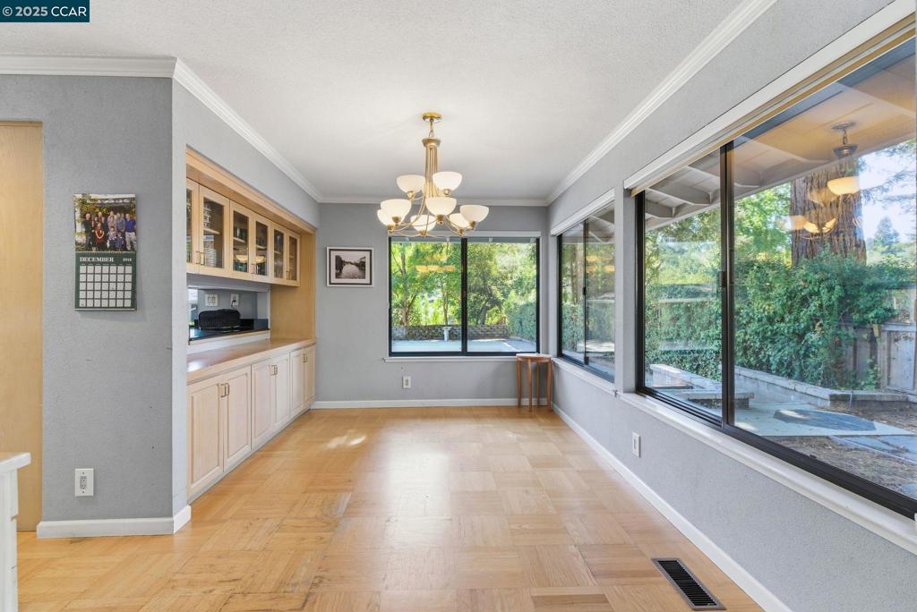 HAPPY VALLEY - Residential