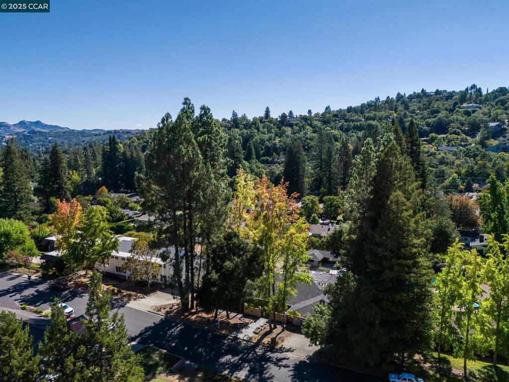 HAPPY VALLEY - Residential