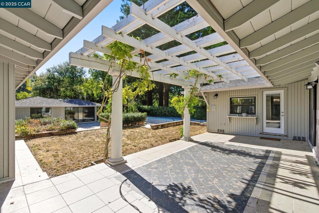 HAPPY VALLEY - Residential