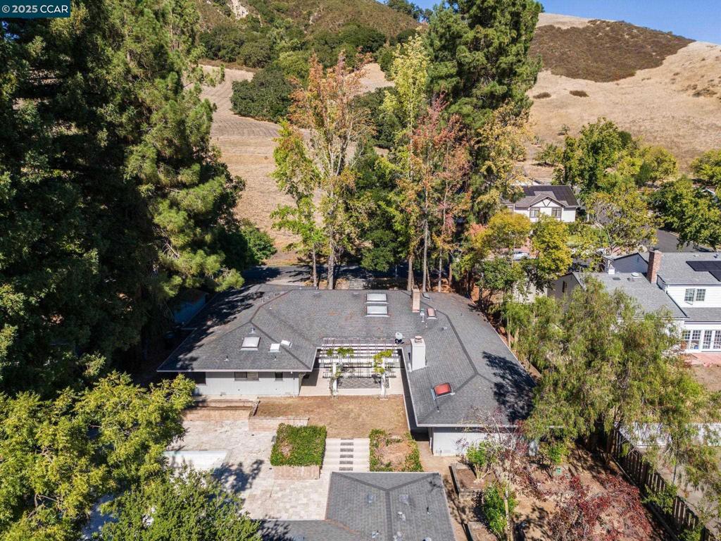 HAPPY VALLEY - Residential