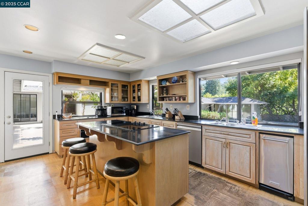 HAPPY VALLEY - Residential