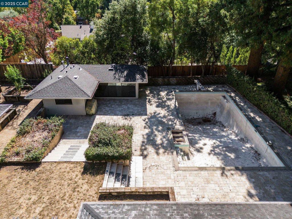 HAPPY VALLEY - Residential