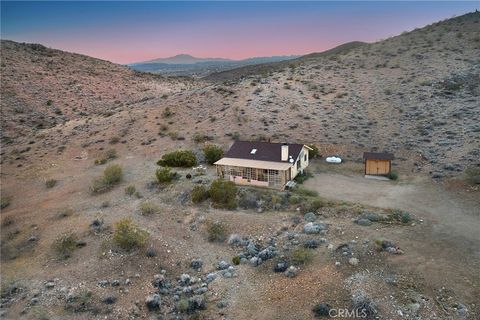 Photo of 60473 Starlight Road, Joshua Tree, CA 92252 (MLS # JT26061728)