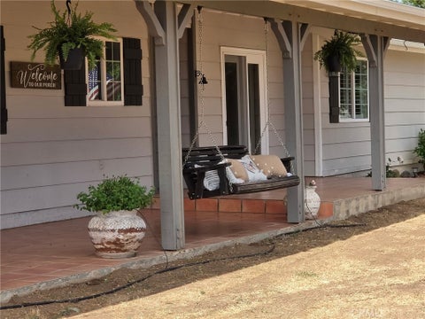 Photo of 39030 Bouquet Canyon RD, Leona Valley, CA 93551 (MLS # SR26147807)