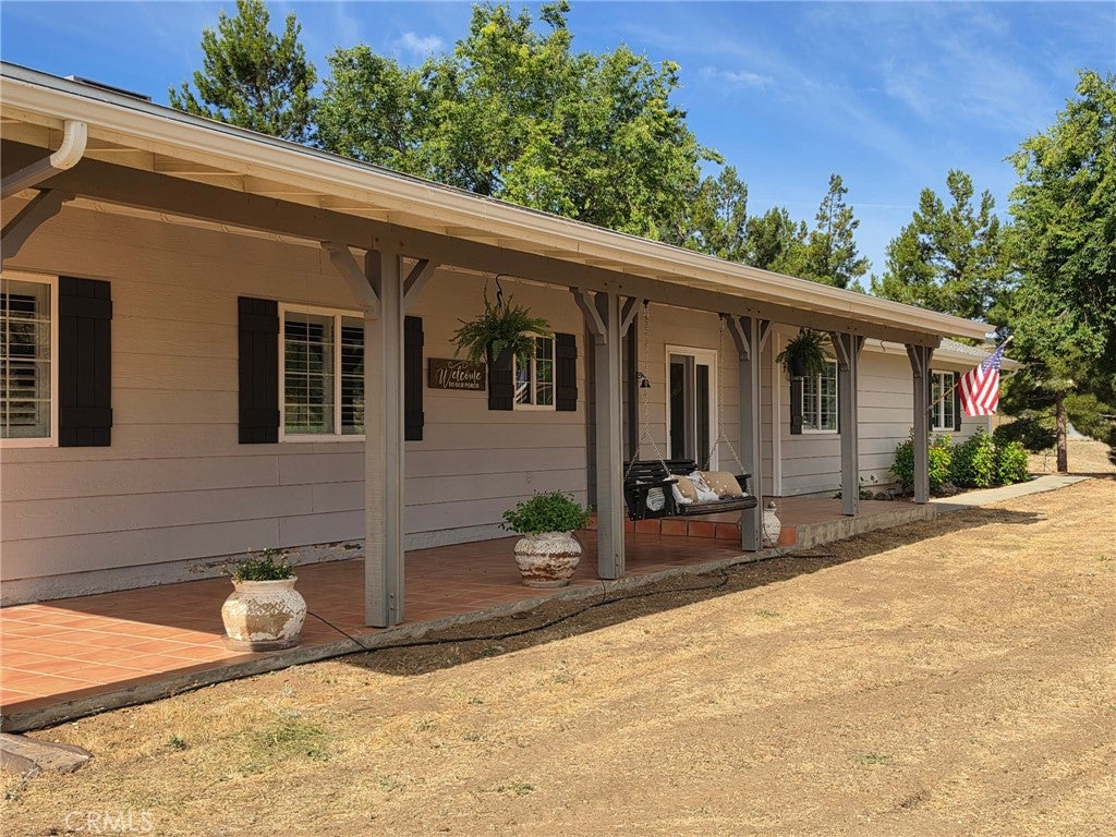 39030 Bouquet Canyon