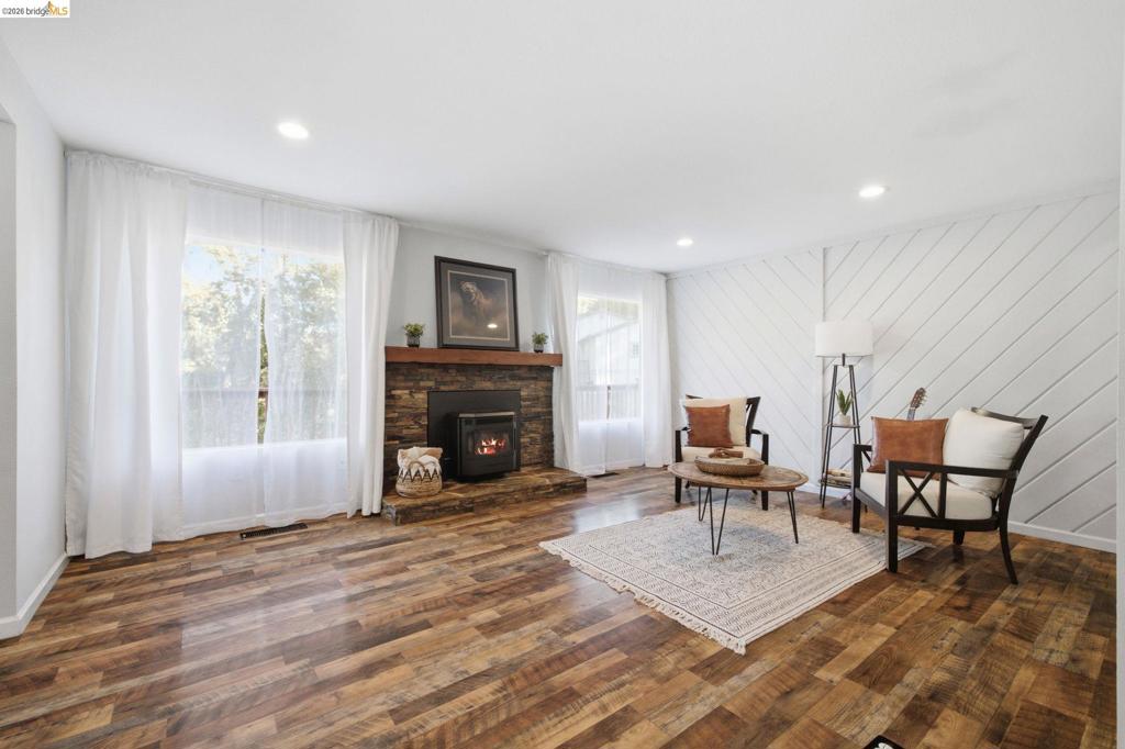 20617 Gopher Dr