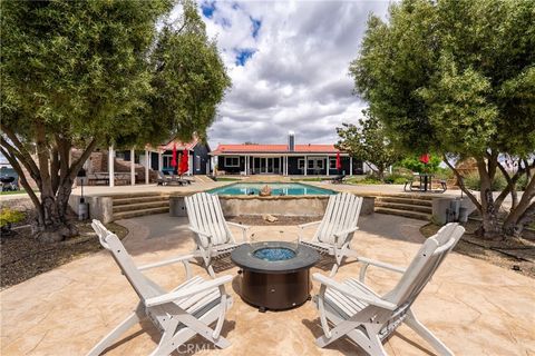 Tiny photo for 2325 Bella Tierra Pl, Paso Robles, CA 93446 (MLS # NS26080911)