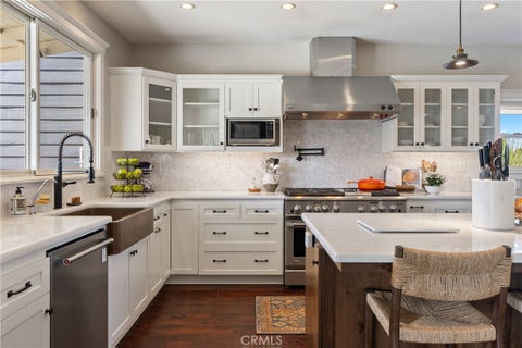 Tiny photo for 2325 Bella Tierra Pl, Paso Robles, CA 93446 (MLS # NS26080911)