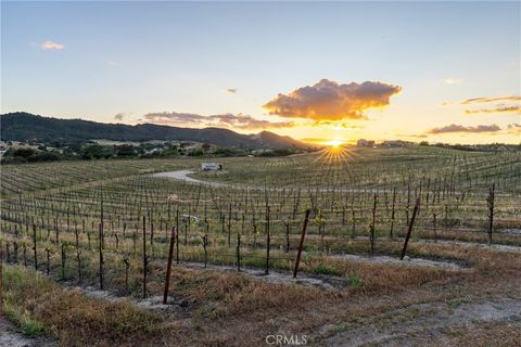 Tiny photo for 2325 Bella Tierra Pl, Paso Robles, CA 93446 (MLS # NS26080911)