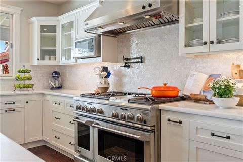 Tiny photo for 2325 Bella Tierra Pl, Paso Robles, CA 93446 (MLS # NS26080911)