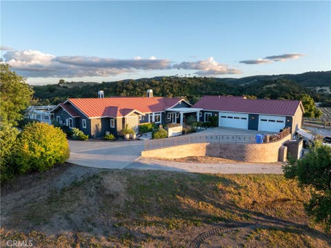 Tiny photo for 2325 Bella Tierra Pl, Paso Robles, CA 93446 (MLS # NS26080911)
